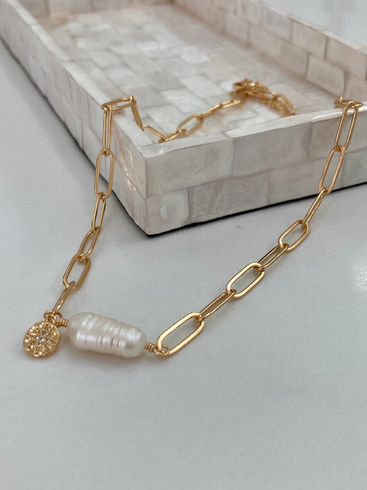 Lottie Chain Pearl Necklace - Gold